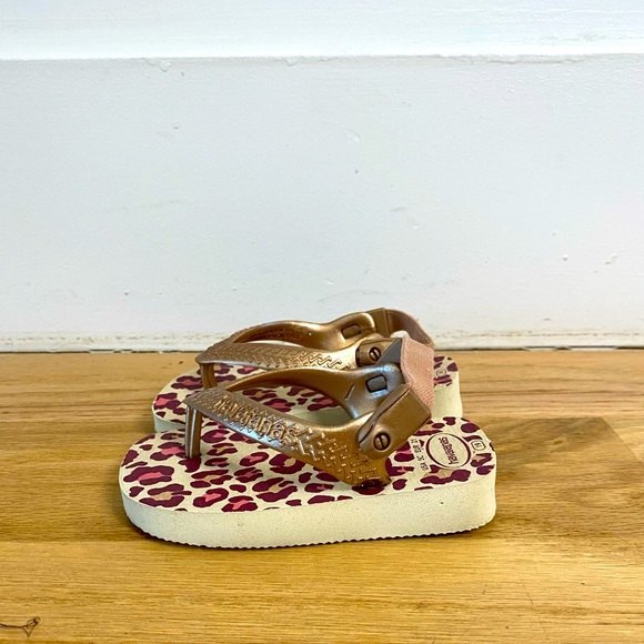 Havainas Baby Chic Leopard Sandals - Picture 2 of 8